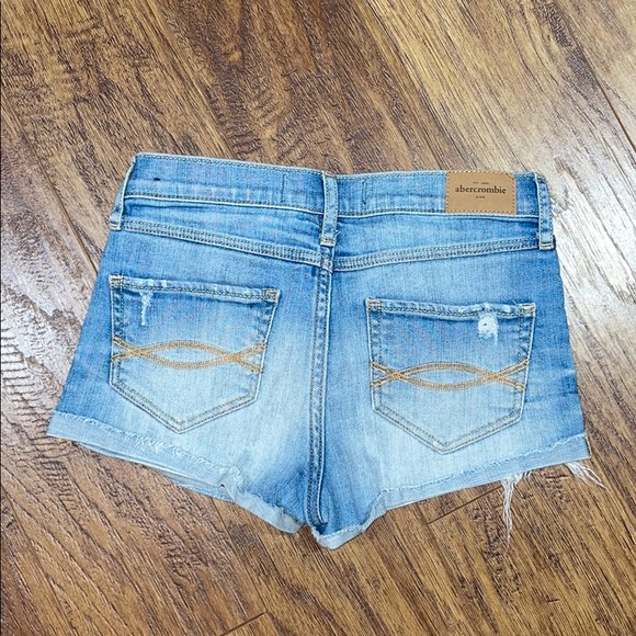 Abercrombie Denim Shorts - Picture 2 of 2